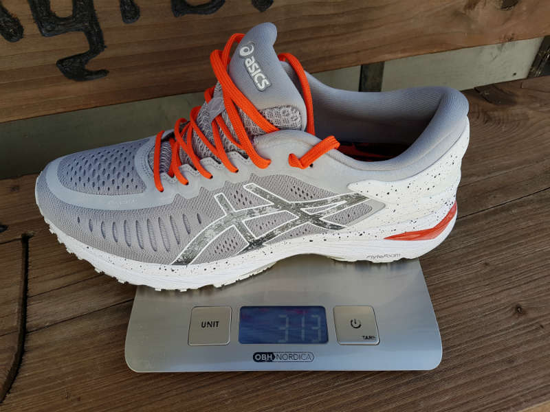 vægt på asics metarun