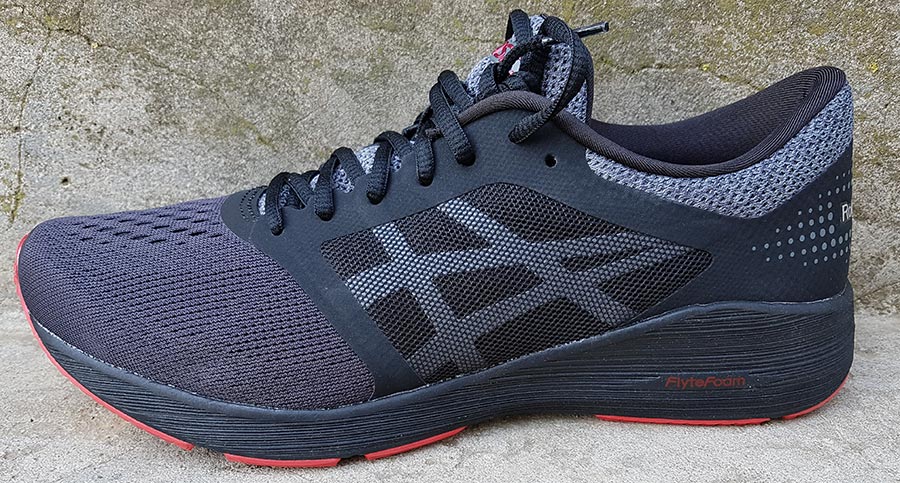 asics roadhawk ff from the side