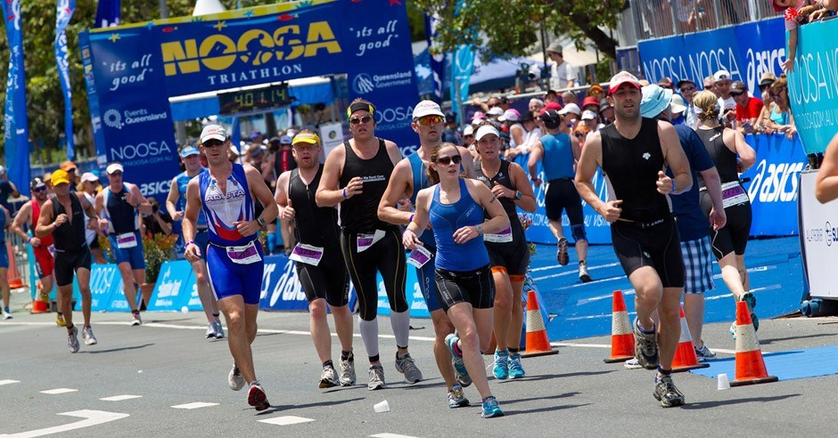 Asics Gel Noosa tri image running shoes