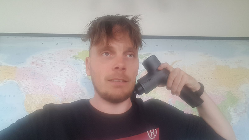 massage yourself with flowgun