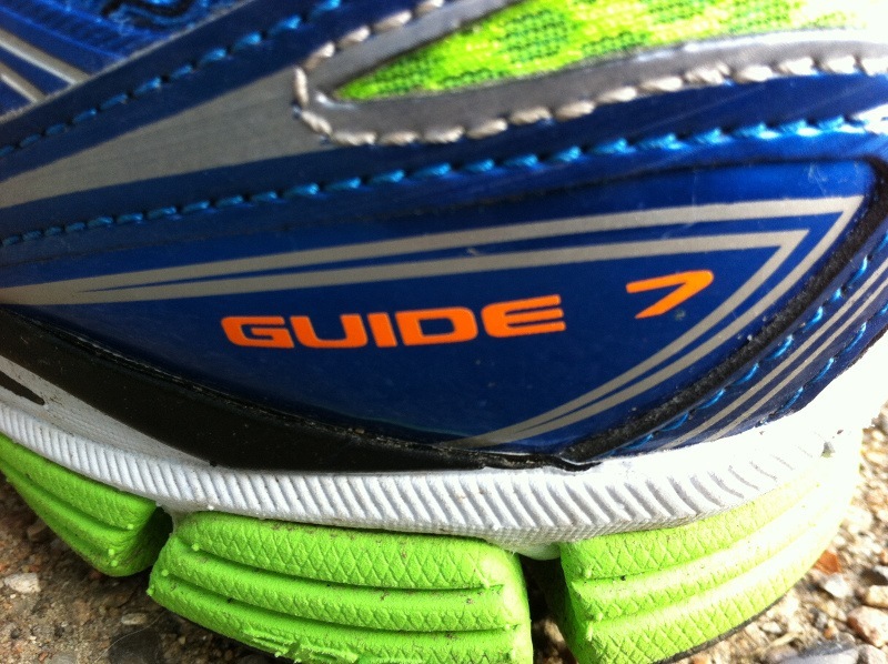Saucony Guide 7 close-up