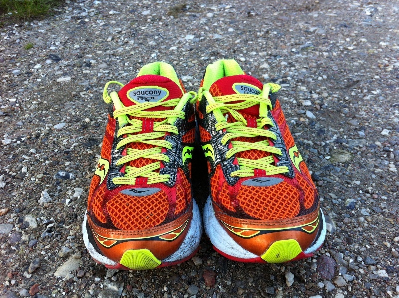 saucony ride 10 front view